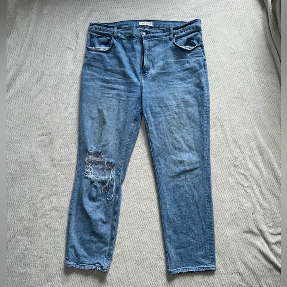 Abercrombie ‘90s Straight Ultra High Rise